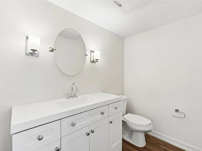 3618 Gillespie St #102 — Photo 35