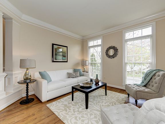 5th image of 10092 McCarty Crest Ct