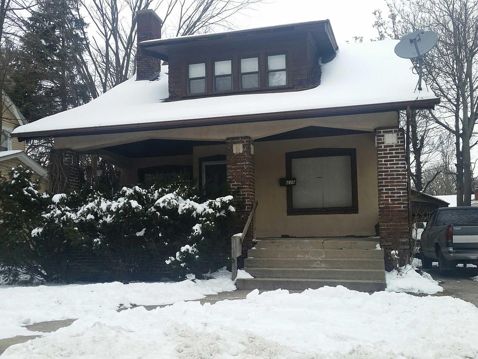 1st image of 439 Burton St SE
