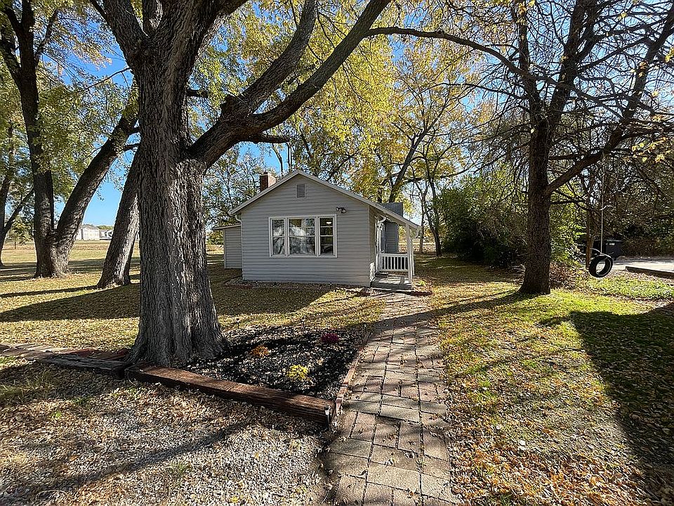 1st image of 2716 NW Topeka Blvd