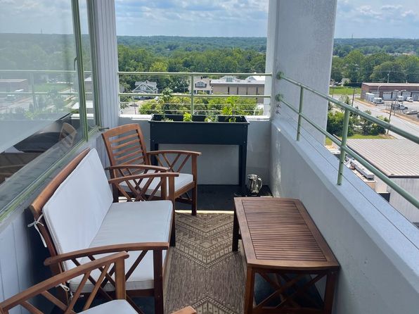 275 S Church St APT 1207