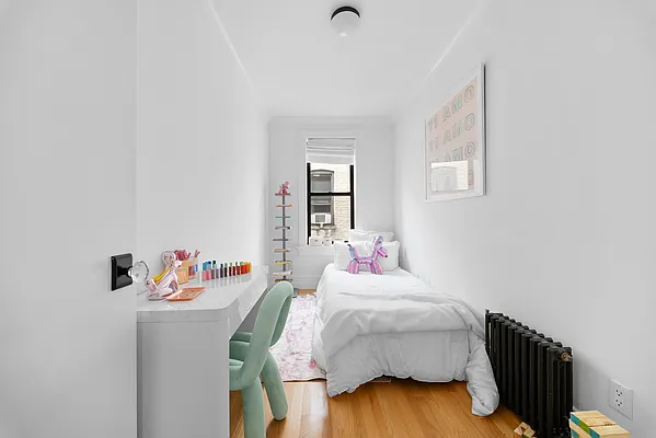 Bedroom, photo 4