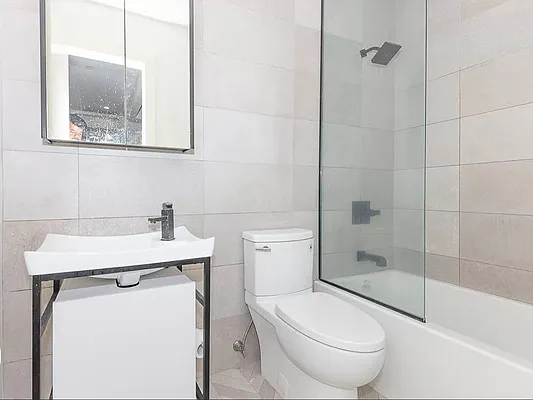 Rented by Lodger Corp | media 6