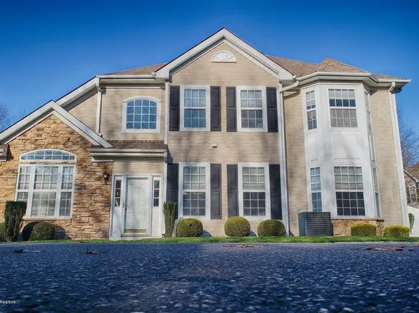 159 Shinnecock Dr, Manalapan, NJ 07726