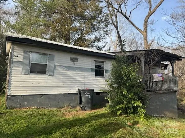 504 Elizabeth Dr, Gastonia, NC 28052
