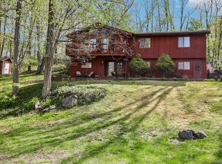 21 Stonehouse Rd, Somers, NY 10589