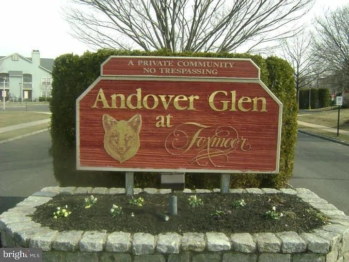 114 Andover Pl — Photo 16
