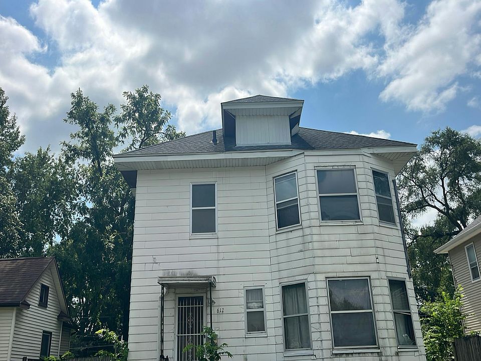1st image of 612 Independence Ave