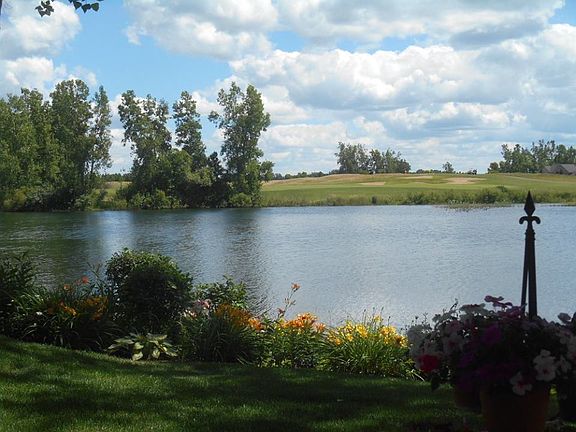 3rd image of 215 Stony Lake Dr #1