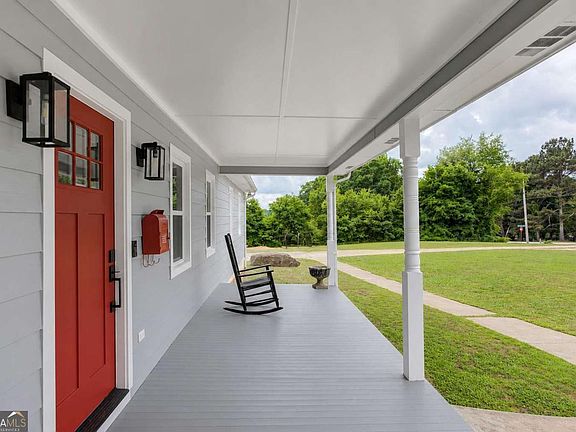 3rd image of 506 Bill Watkins Rd