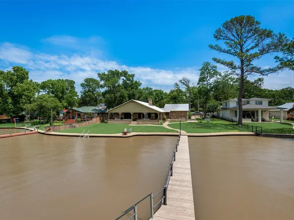 125 Island Park Dr, Gun Barrel City, TX 75156