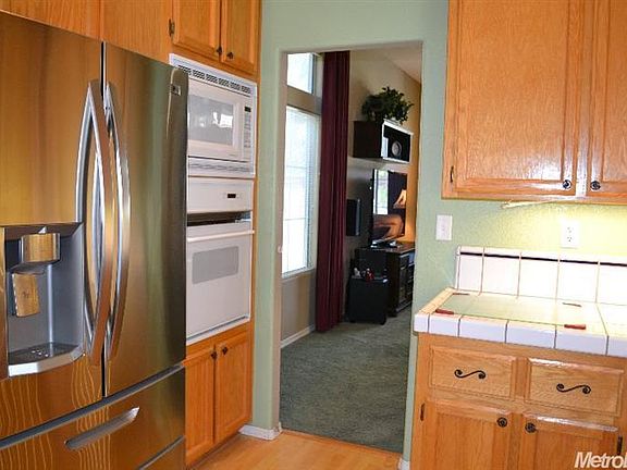 5th image of 310 Wordsworth Ct