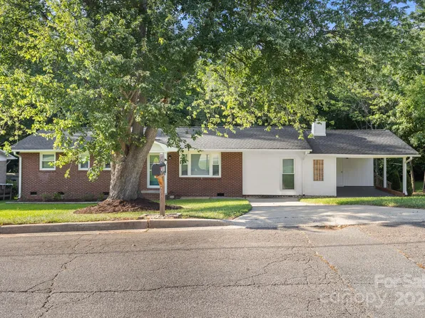 838 Carey Dr, Rock Hill, SC 29732