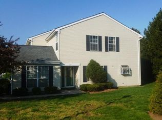 169 Grantham Dr, Somerset, NJ 08873