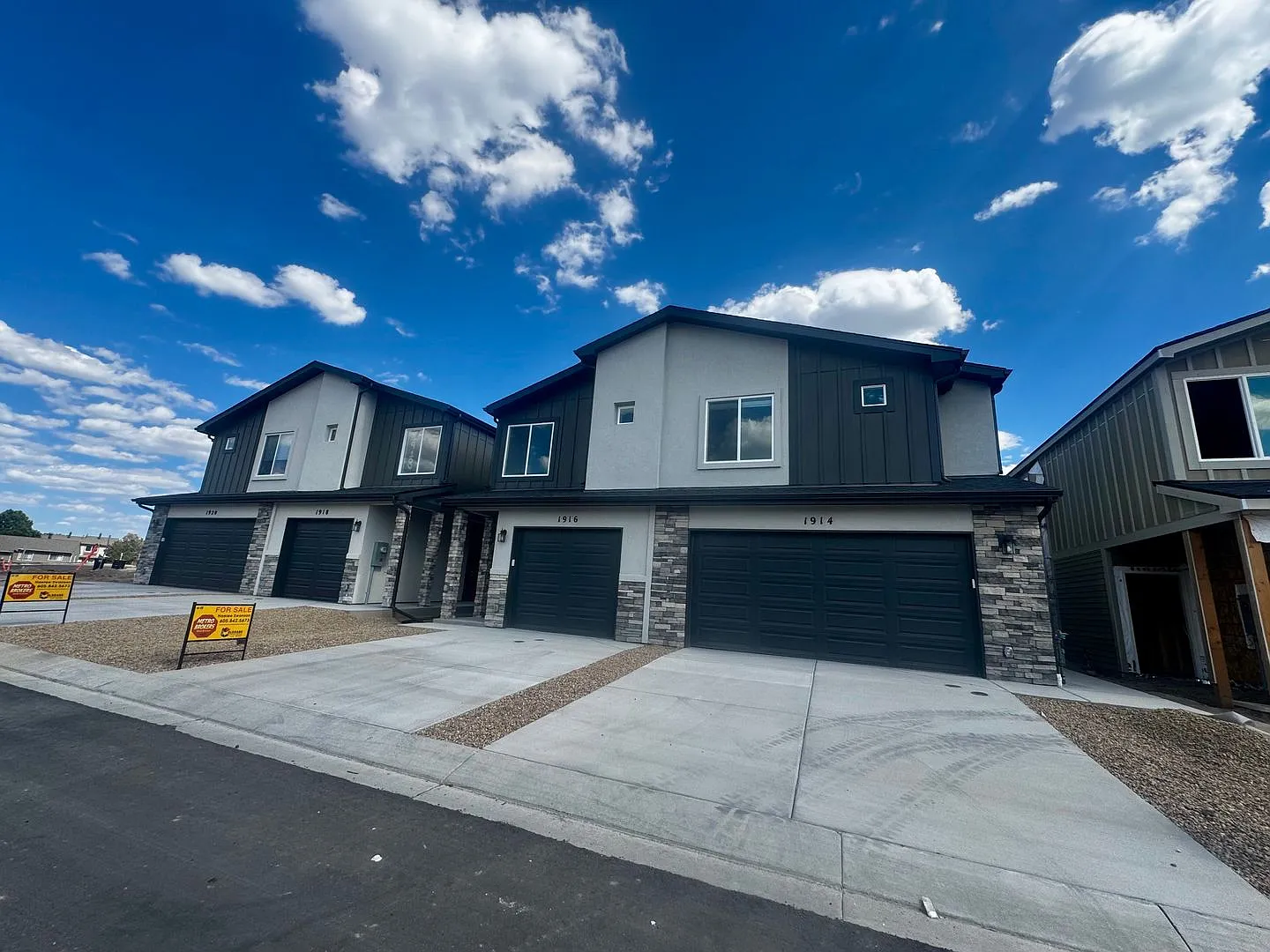New Construction 3 Bedroom Townhome in University Park — Photo 3