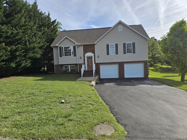 830 Camp North Rd, Salem, VA 24153