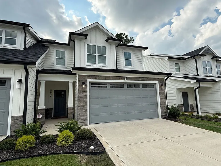 3034 Candlelight Dr — Photo 1