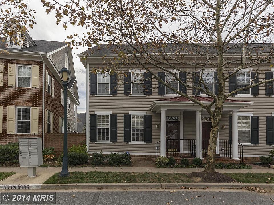 1st image of 516 Lawson Way