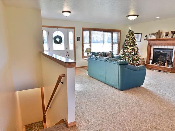 5th image of 2066 Norton Ln