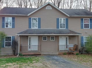 17 Country Pond Ln, Modena, NY 12548