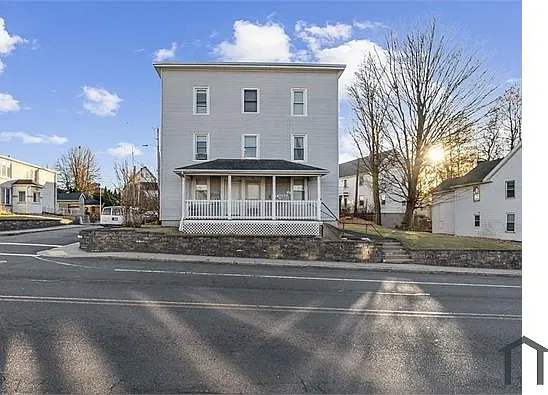 320 Front St #3R — Photo 1
