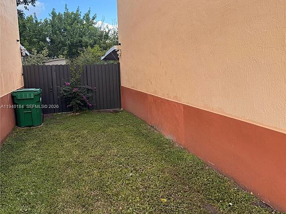 4th image of 9497 NW 114th Ln #6