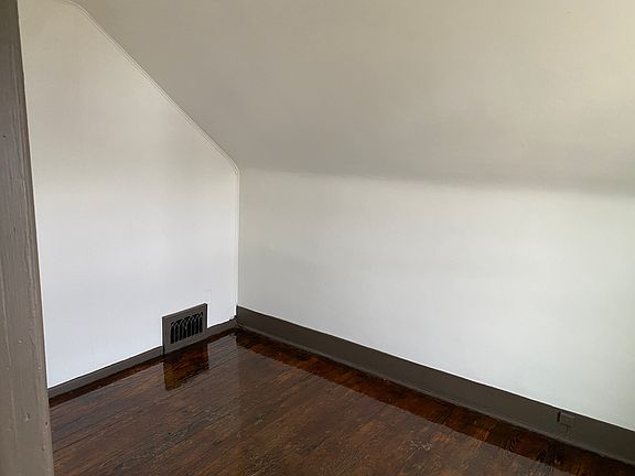 2nd image of 2634 Gratiot Ave