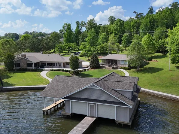 1314 Buck Island Dr, Guntersville, AL 35976