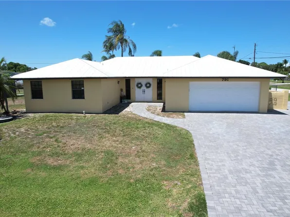 791 SE Sweetbay Ave, Port Saint Lucie, FL 34983