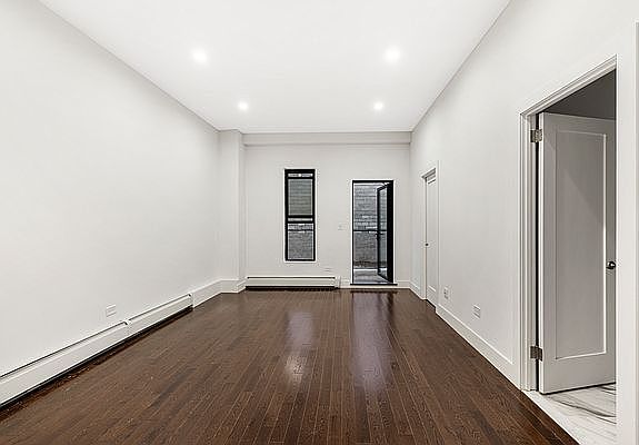 1st image of 1156 2nd Ave #4ES
