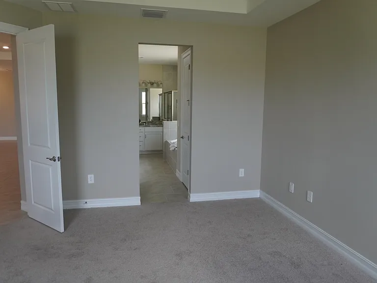 16027 Crofton Springs Way — Photo 17