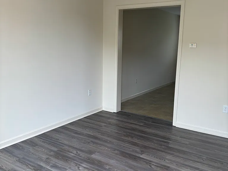 18 Colossians Ct — Photo 2