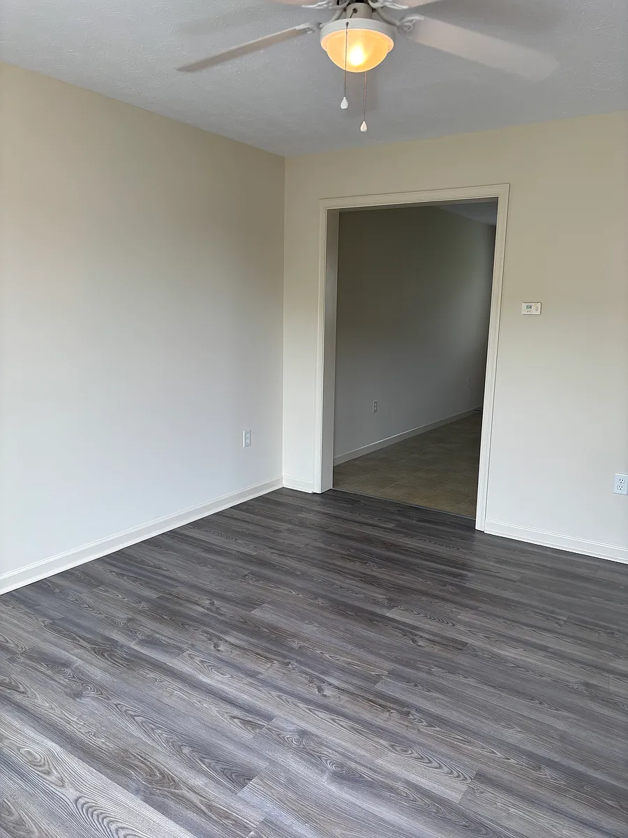 Building Photo - 18 Colossians Ct