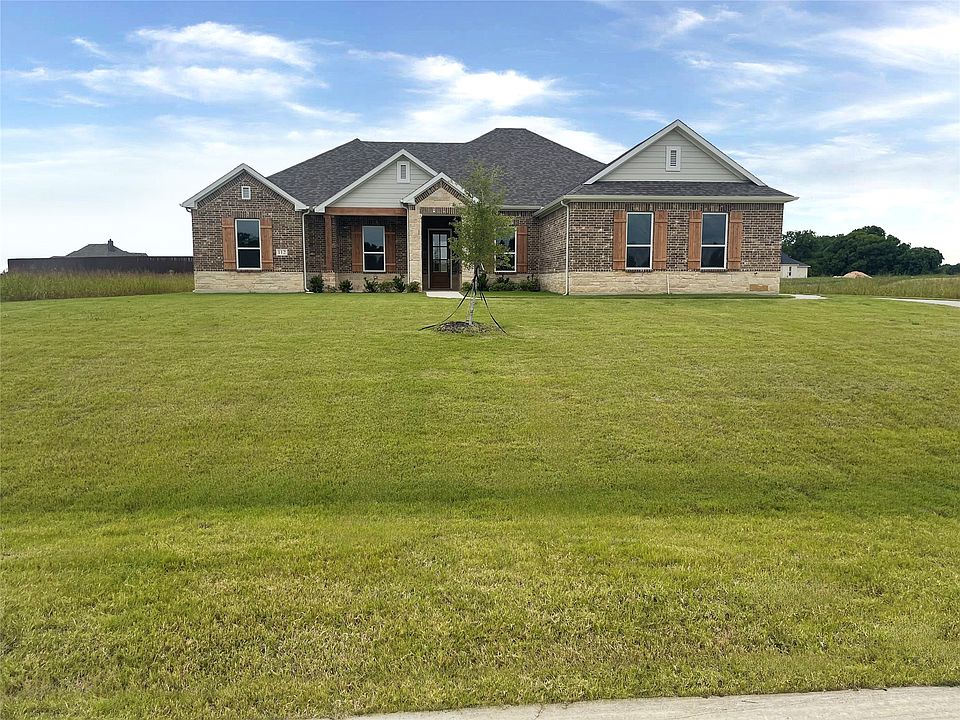 1st image of 112 Aiden Dr