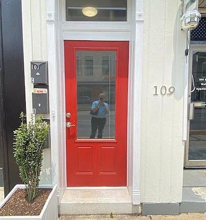 3rd image of 109 E Lancaster Ave Floor 2