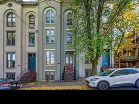 66 Elm St, Albany, NY