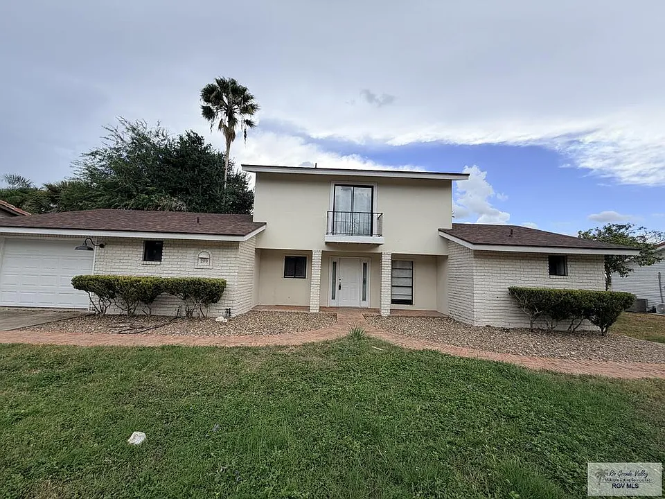 209 Zapata Ave