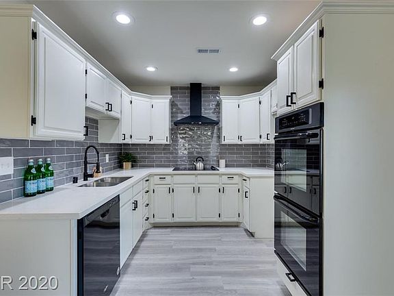 5th image of 2799 Heritage Dr