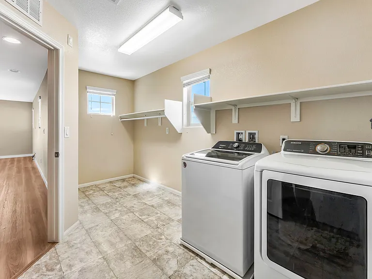 6613 Dome Rock St — Photo 43