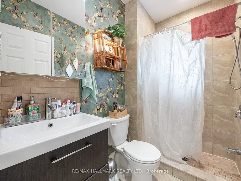 269 Danforth Ave #3 — Photo 25