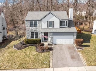 433 Barrington Rdg, Pataskala, OH 43062