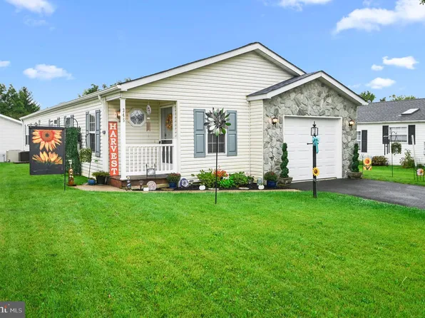 345 Countryside Cir, New Hope, PA 18938