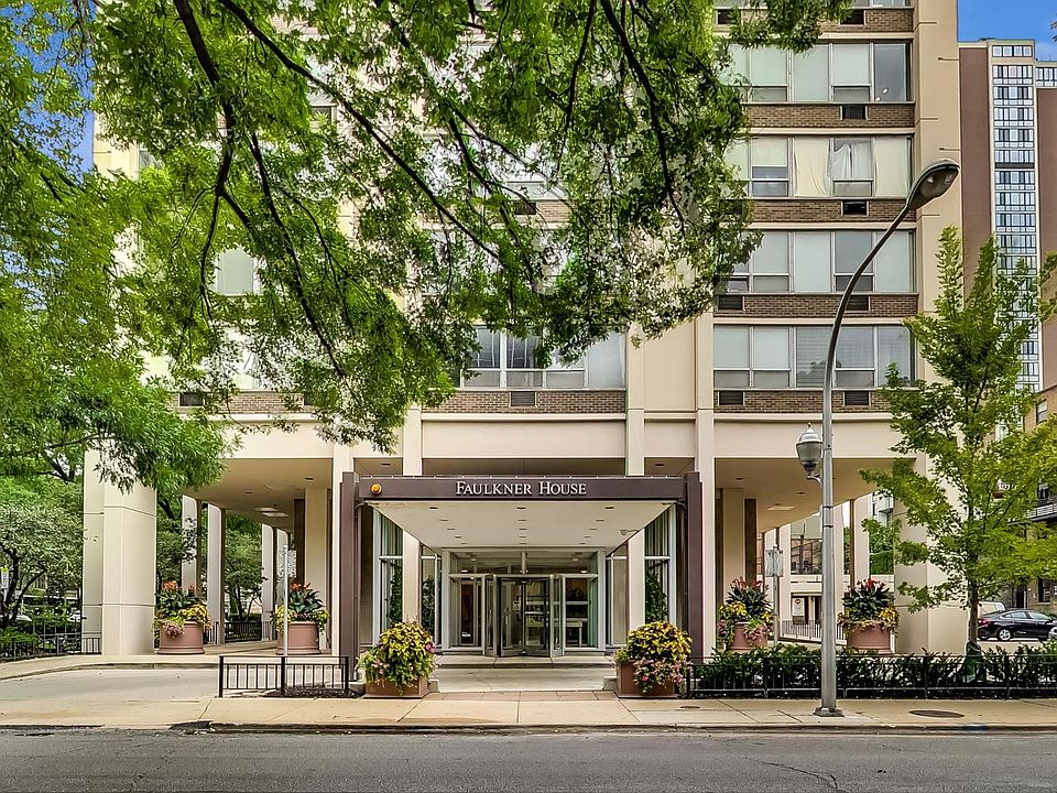 1st image of 70 W Burton Pl APT 1601