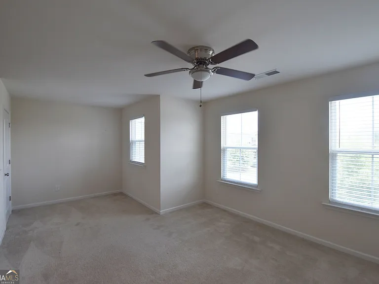 421 Southbridge Pass — Photo 62