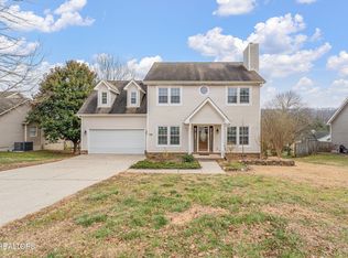 708 Marlin Ln, Clinton, TN 37716