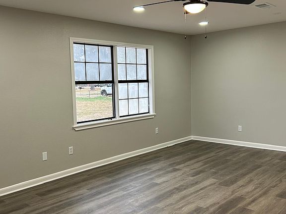 5th image of 12051 Callahan Rd