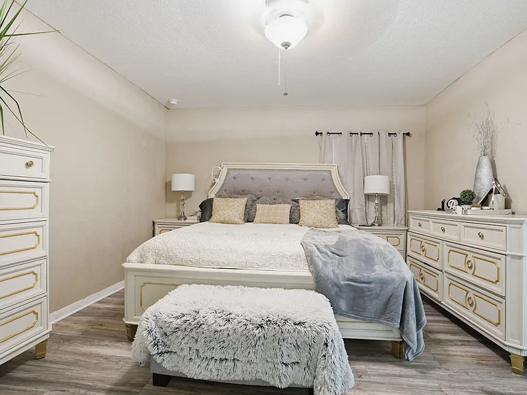 4937 SW 98th Pl — Photo 15