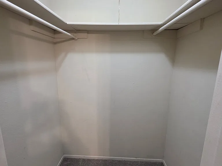 8802 Clearbrook Trl — Photo 16
