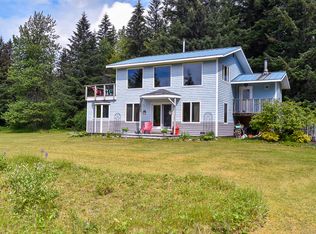 9 Riverbend Dr, Gustavus, AK 99826