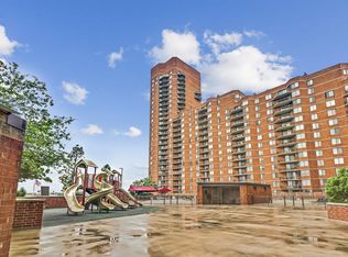 704 Harmon Cove Tower, Secaucus, NJ 07094